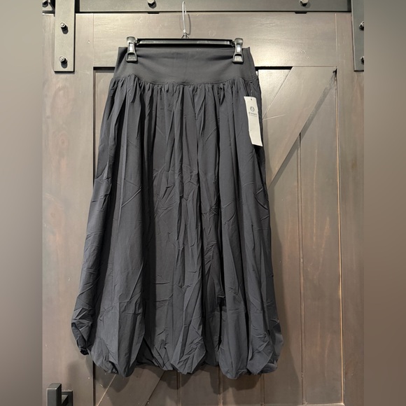 Mono B Dresses & Skirts - Mono B Black Bubble Hem Mid Skirt